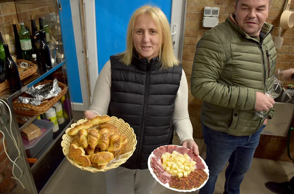 KUTJEVAČKI VINARI OTVORILI PODRUME:  Graševini u pohode ljubitelji sa svih strana