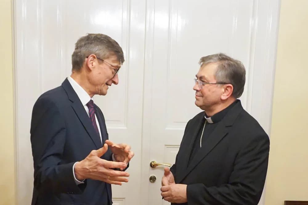 Austrijski veleposlanik Wuketich posjetio požeškog biskupa Ivu Martinovića