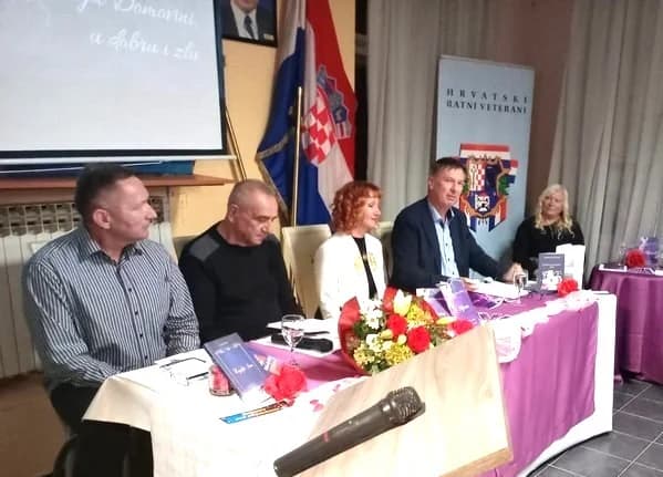 DOMOLJUBNA POEZIJA: U Zagrebu i Slunju promovirana zbirka pjesama „Bljesci“ Irene Kalan iz Bilica