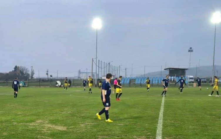 SPORTSKO PARTNERSTVO DVIJU DRŽAVA U PLETERNICI: Odigrana prijateljska nogometna utakmica između veterana Slavije i seniora Šujice