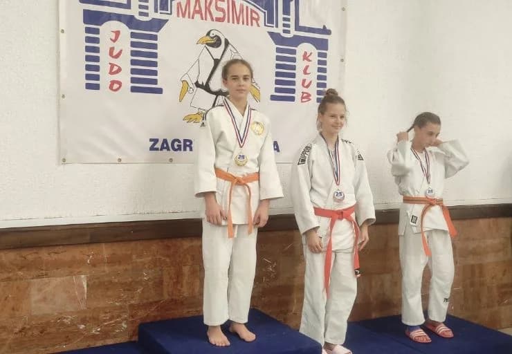 JUDO KLUB „SLAVONAC“: Odlični rezultati na turnirima u Zagrebu i Bečeju