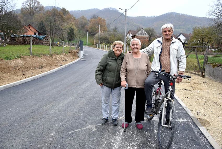 Mještani Vinorodne ulice u Novom Selu više nego zadovoljni: „Neće biti više blata i prašine u našem kraju“