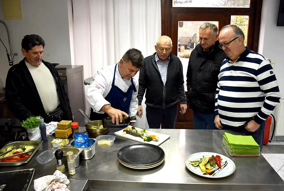 SALON  JELUŠIĆ d.o.o. IZ KAPTOLA:	 Predstavljena profesionalna kuhinjska oporema