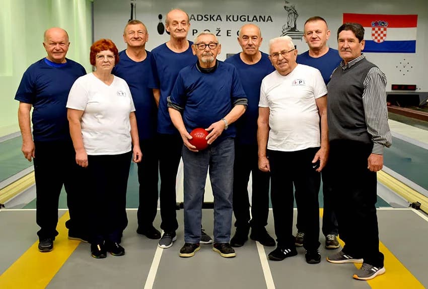 POŽEGA DOMAĆIN 2. TURNIRA U KUGLANJU UDRUGE UMIROVLJENIKA HEP-a SLAVONIJE I BARANJE: Prelazni pehar odnijeli Osječani