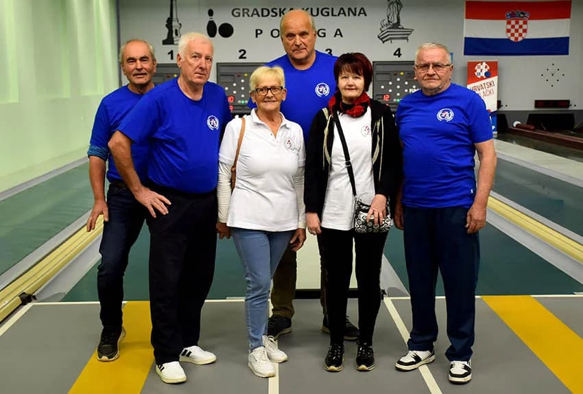 POŽEGA DOMAĆIN 2. TURNIRA U KUGLANJU UDRUGE UMIROVLJENIKA HEP-a SLAVONIJE I BARANJE: Prelazni pehar odnijeli Osječani