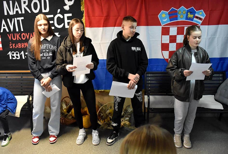 Sjećanje žrtve Domovinskog rata, Vukovara i Škabrnje u Osnovnoj školi „Dobriša Cesarić“