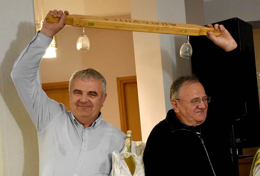 Dan kada vinari izvode supruge na ples