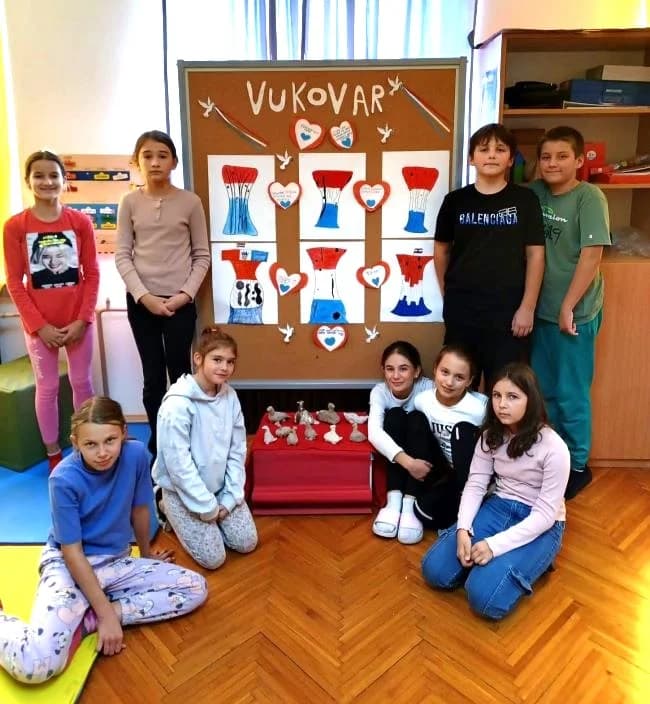 ČAGLINSKA OSNOVNA ŠKOLA: Paljenjem svijeća te likovnim i literarnim izričajima obilježili Dane sjećanja