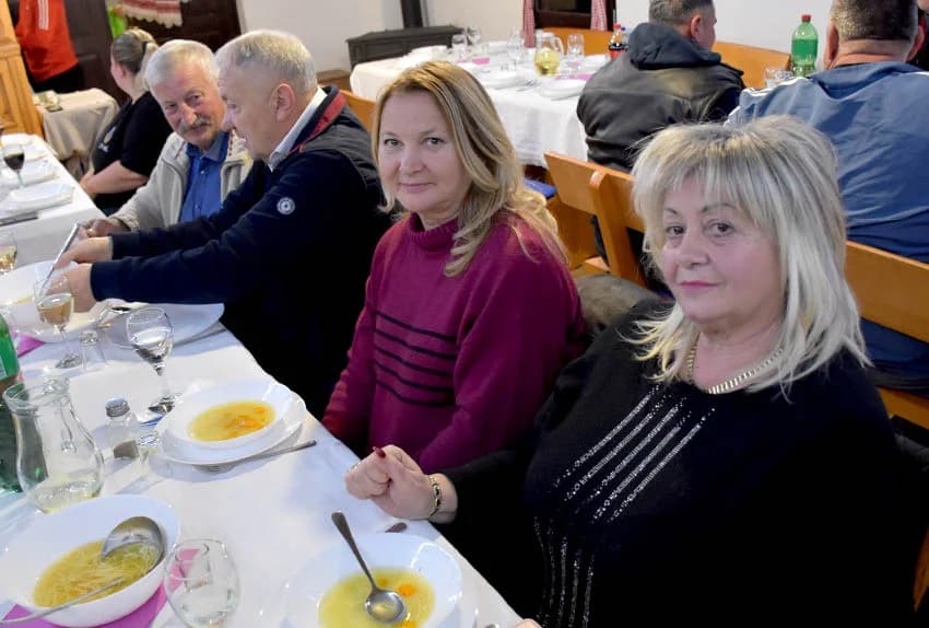 MARTINJA NA VELIKOM KAMENU IZNAD POŽEGE: Alen Klobučar vinski kum obitelji Hodak