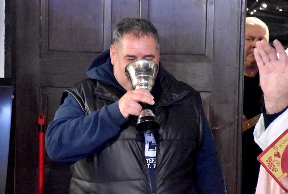 MARTINJA NA VELIKOM KAMENU IZNAD POŽEGE: Alen Klobučar vinski kum obitelji Hodak