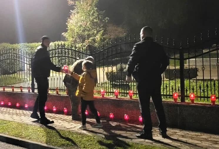 Predstavnici  Udruge Put zapalili lampione u Ruševu i Čaglinu