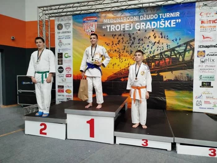 JUDO KLUB „SLAVONAC“: U Bosanskoj Gradiški osvojili čak devet medalja