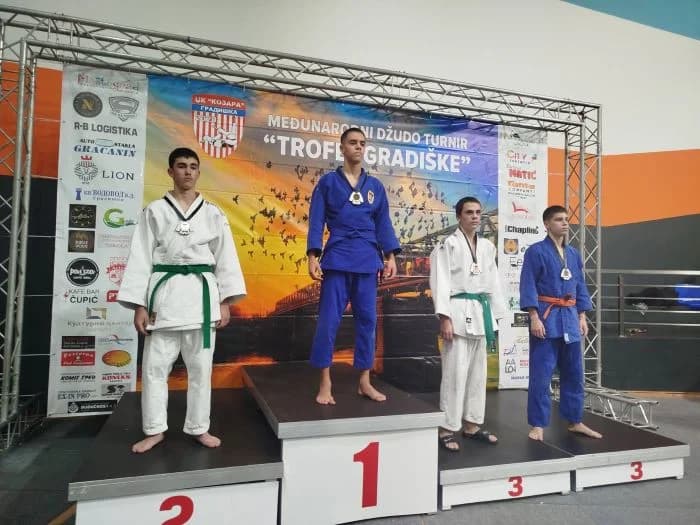JUDO KLUB „SLAVONAC“: U Bosanskoj Gradiški osvojili čak devet medalja