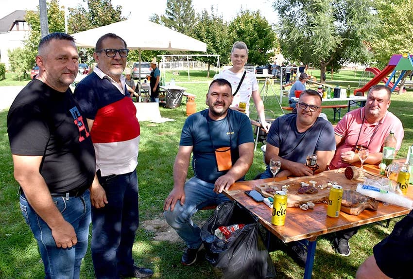 [FOTOGALERIJA] Pudar Petar Marjanović Čajo skuhao najbolji kotlić