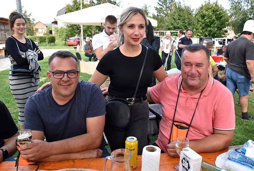 [FOTOGALERIJA] Pudar Petar Marjanović Čajo skuhao najbolji kotlić