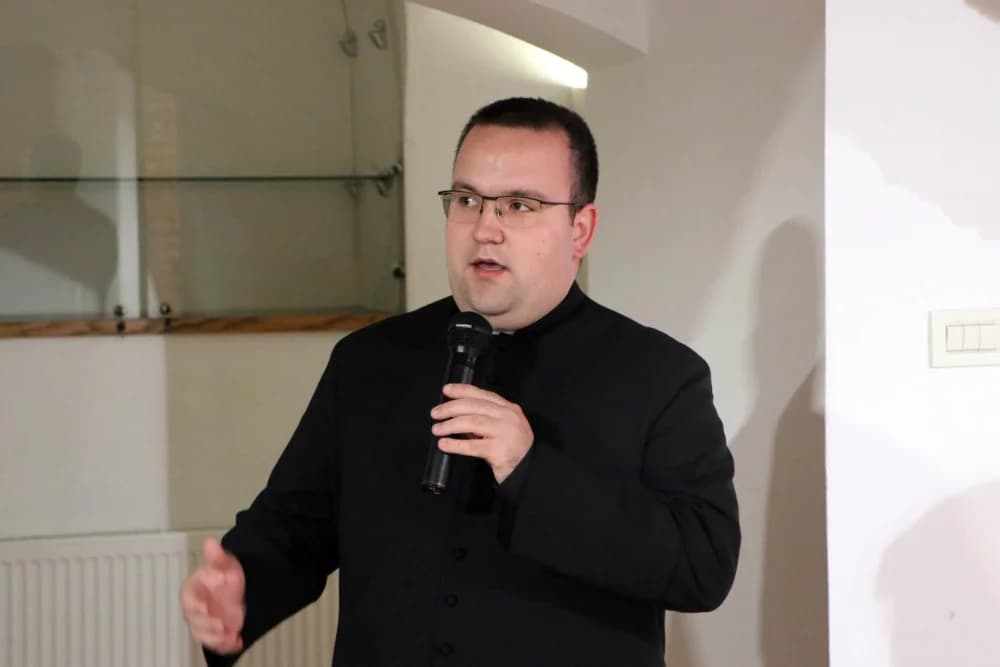 Biskup Ivo primio predstavnike braniteljskih udruga: ʼRadujem se zbog ovoga prvog susreta s vamaʼ