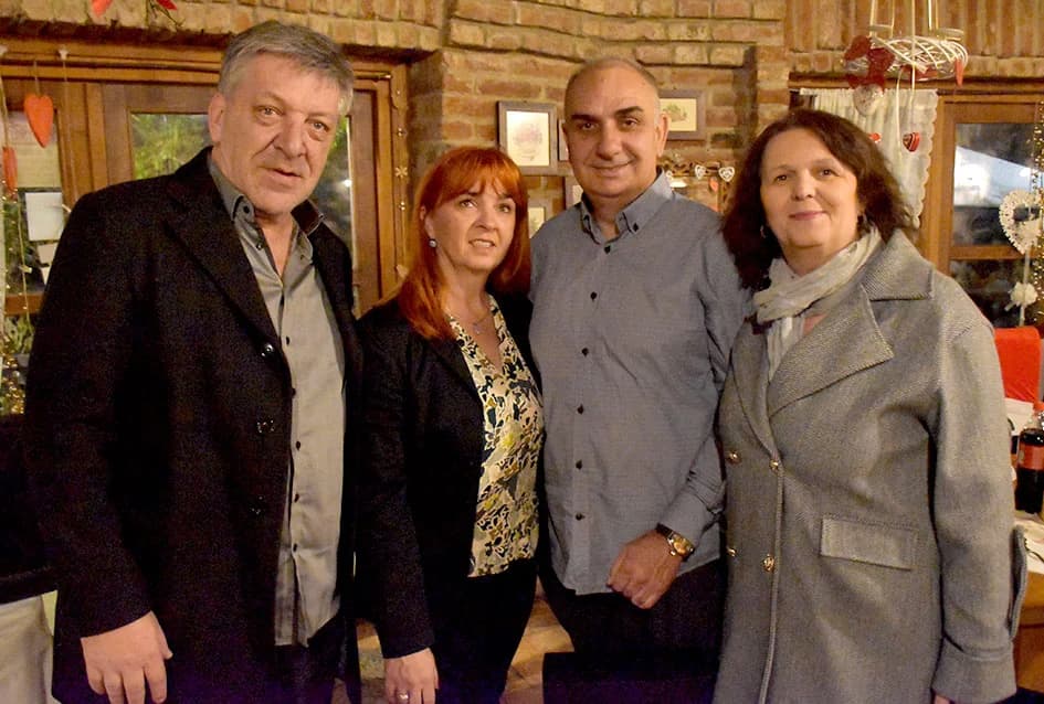 50 GODINA POSTOJANJA OBRTA „ELEKTROMEHANIKA RESANOVIĆ“ IZ POŽEGE Uz jubilej obrta slavili i 20 godina braka