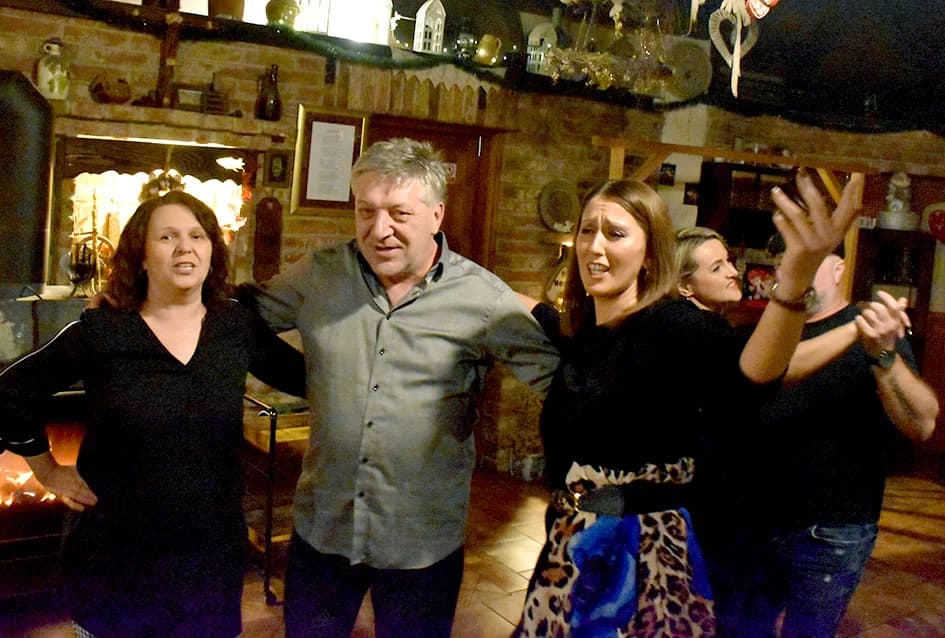 50 GODINA POSTOJANJA OBRTA „ELEKTROMEHANIKA RESANOVIĆ“ IZ POŽEGE Uz jubilej obrta slavili i 20 godina braka