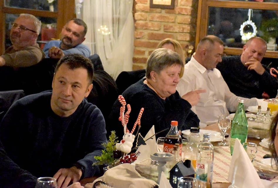 50 GODINA POSTOJANJA OBRTA „ELEKTROMEHANIKA RESANOVIĆ“ IZ POŽEGE Uz jubilej obrta slavili i 20 godina braka