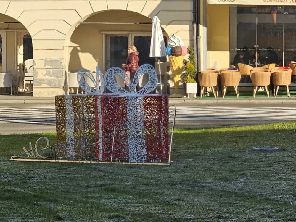 Božićno ukrašavanje Požege