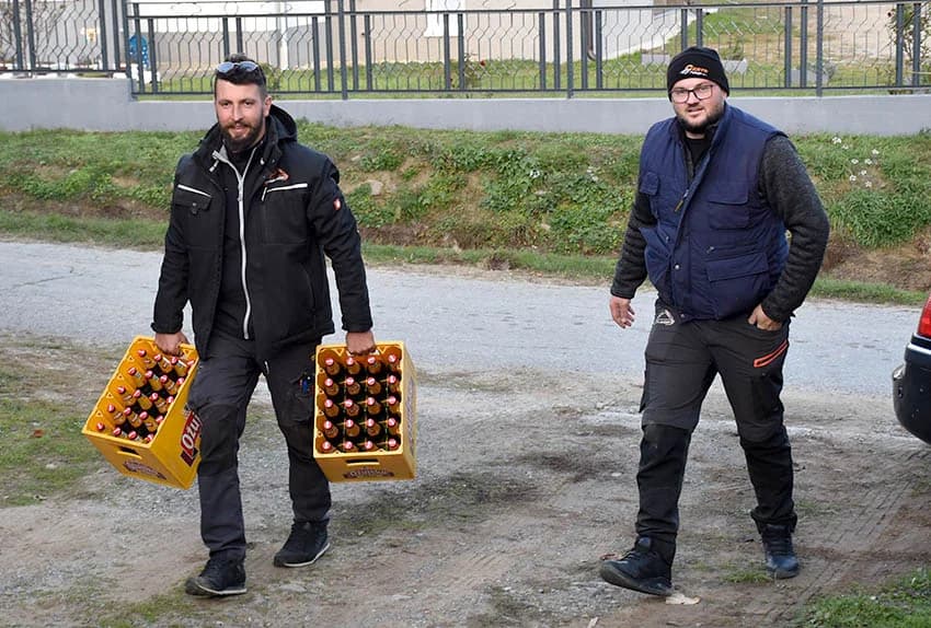 KUTJEVČANIN IMA KRAVU KOJA MUZE GRAŠEVINU PRAVU: Vraćena Ivi Enjingiju, bivšem vlasniku