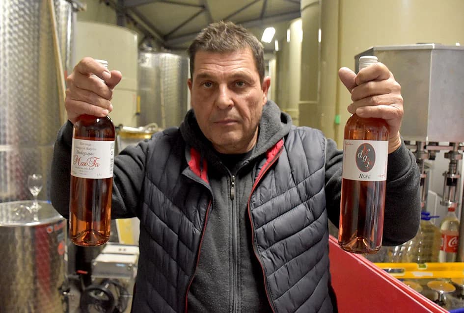 VINARSKA OBITELJ BODEGRAJAC IZ KUTJEVA: Rose sa potpisom