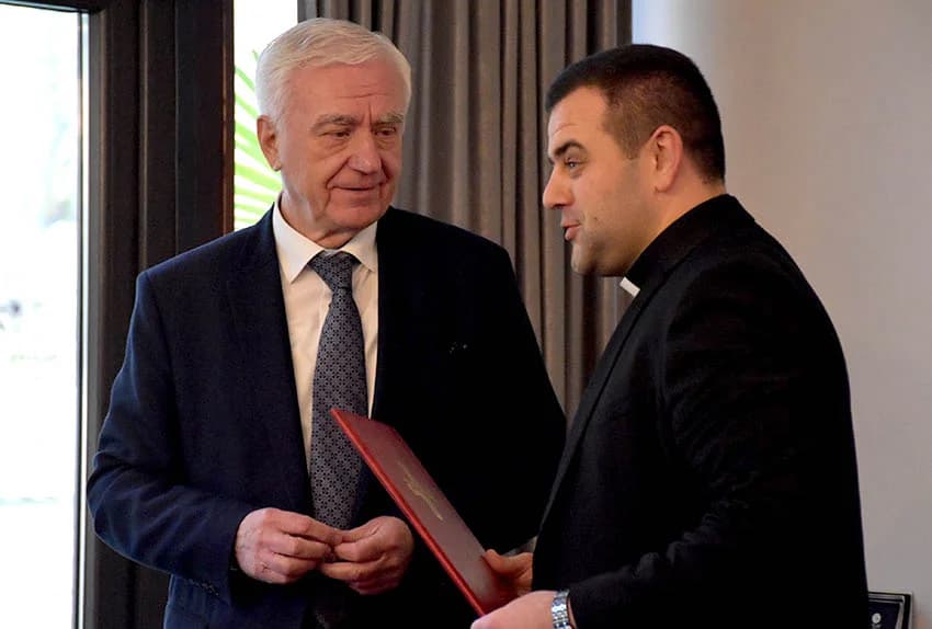 Najavljen program Adventa u Požegi koji će biti u duhu zajedništva i ljubavi spajajući tradiciju i suvremeni blagdanski doživljaj