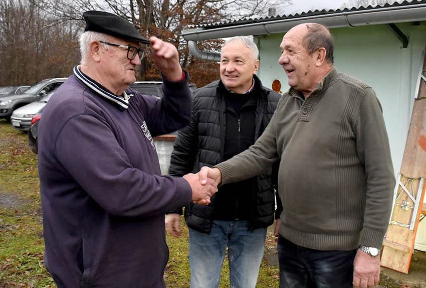 VINSKI KARDINAL VLADO BAUER ZAVRŠIO MARTINJSKI POHOD - Rekordni 16. obred krštenja vina u Matinom vinogradu