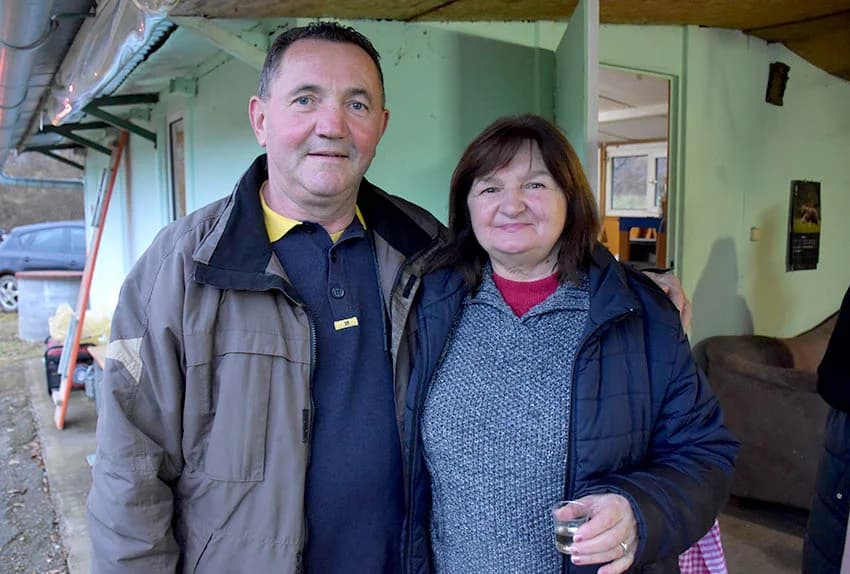 VINSKI KARDINAL VLADO BAUER ZAVRŠIO MARTINJSKI POHOD - Rekordni 16. obred krštenja vina u Matinom vinogradu