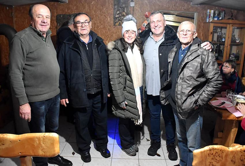 VINSKI KARDINAL VLADO BAUER ZAVRŠIO MARTINJSKI POHOD - Rekordni 16. obred krštenja vina u Matinom vinogradu