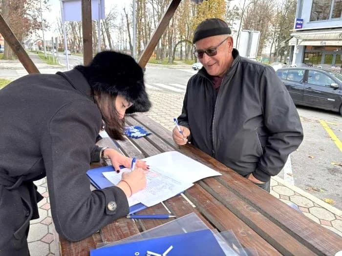ISPRED PLETERNIČKE GRADSKE KUĆE Prikupljanje potpisa za predsjedničkog kandidata Dragana Primorca