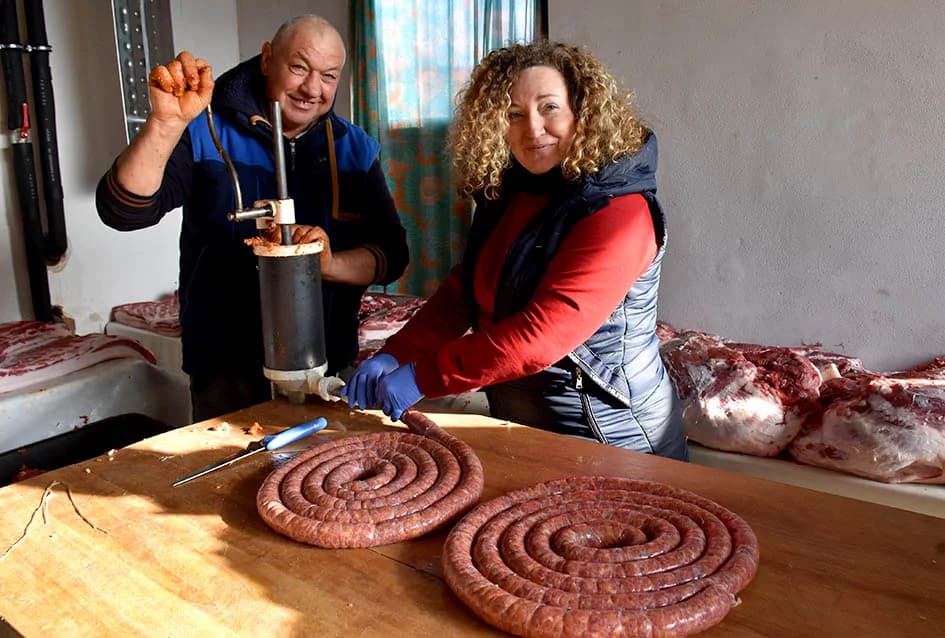 SLAVONSKA TRADICIJA OČUVANA U OBITELJI MARINCL IZ VETOVA: Jedno kolinje za tri obitelji