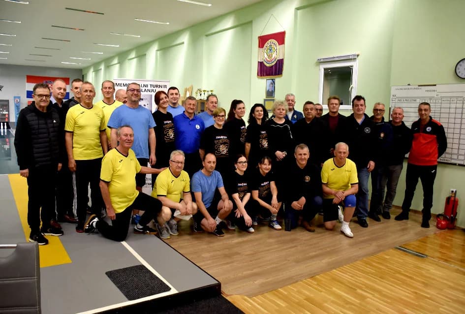 ODRŽAN 33. MEMORIJALNI TURNIR U KUGLANJU “TOMISLAV PRANJKOVIĆ”: Prelazni pehar u rukama Novih nada