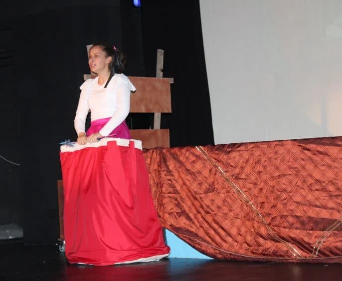 ADVENT U PLETERNICI: Održana dječja božićna predstava „Priča o igračkama“.