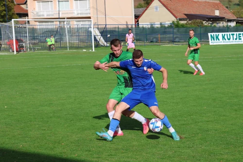 /FOTOGALERIJA/ Kutjevčani opet ostali bez bodova: NK Kutjevo - NK Slavonija 0:3