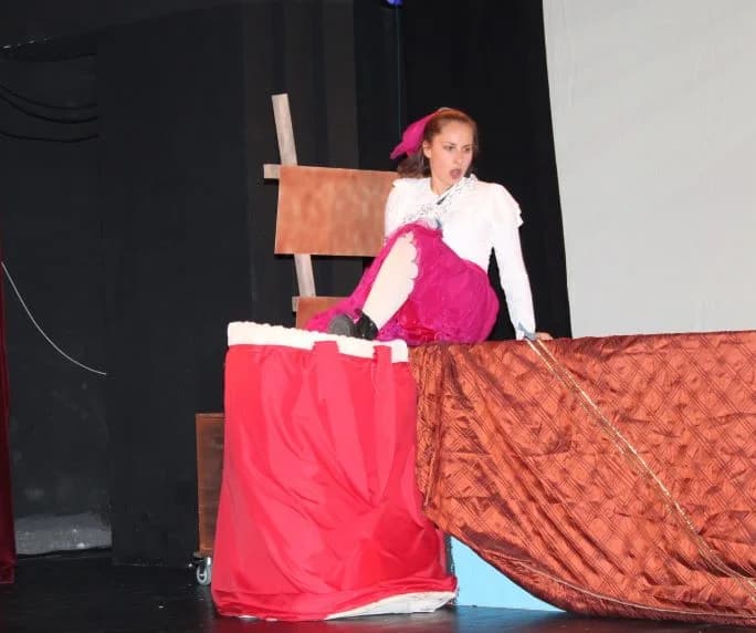 ADVENT U PLETERNICI: Održana dječja božićna predstava „Priča o igračkama“.