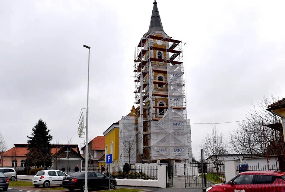 Položeni vijenci u čast branitelja, te služena misa uz Dan jakšićke općine