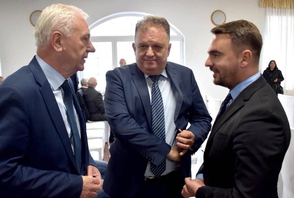 Nagradu Općine Jakšić za životno djelo primio Pavel Treger, a zahvalnice Lucija Jerković, Danijela Rezo, Mira Šulc, OPG Hajzler i HKUD Slavonija