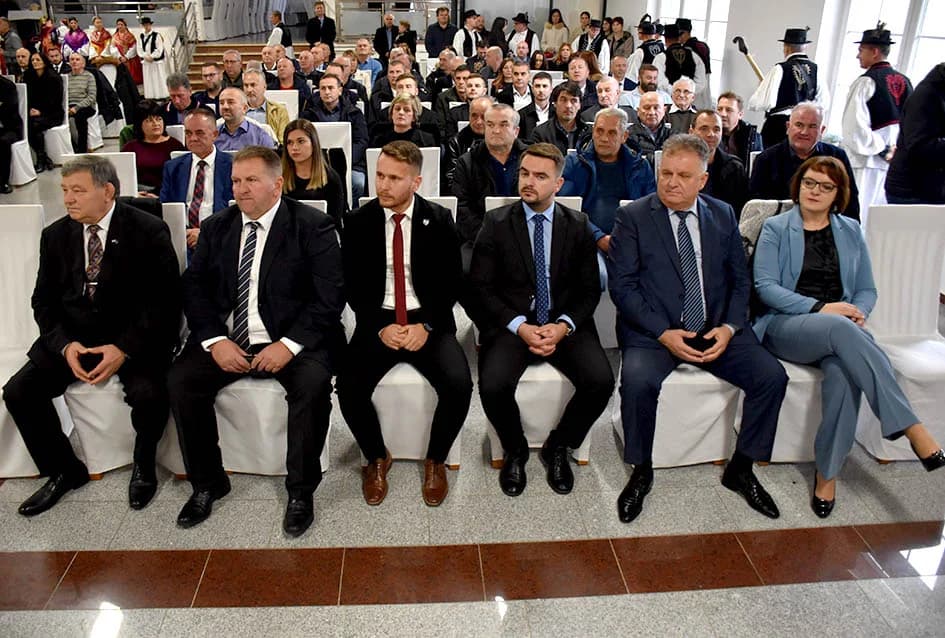 Nagradu Općine Jakšić za životno djelo primio Pavel Treger, a zahvalnice Lucija Jerković, Danijela Rezo, Mira Šulc, OPG Hajzler i HKUD Slavonija