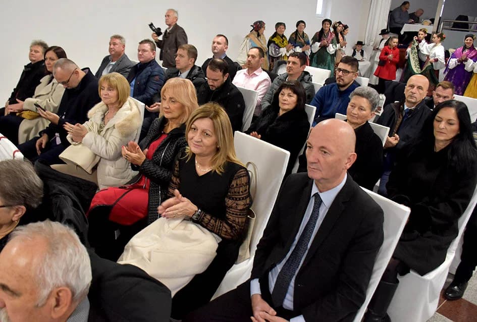 Nagradu Općine Jakšić za životno djelo primio Pavel Treger, a zahvalnice Lucija Jerković, Danijela Rezo, Mira Šulc, OPG Hajzler i HKUD Slavonija