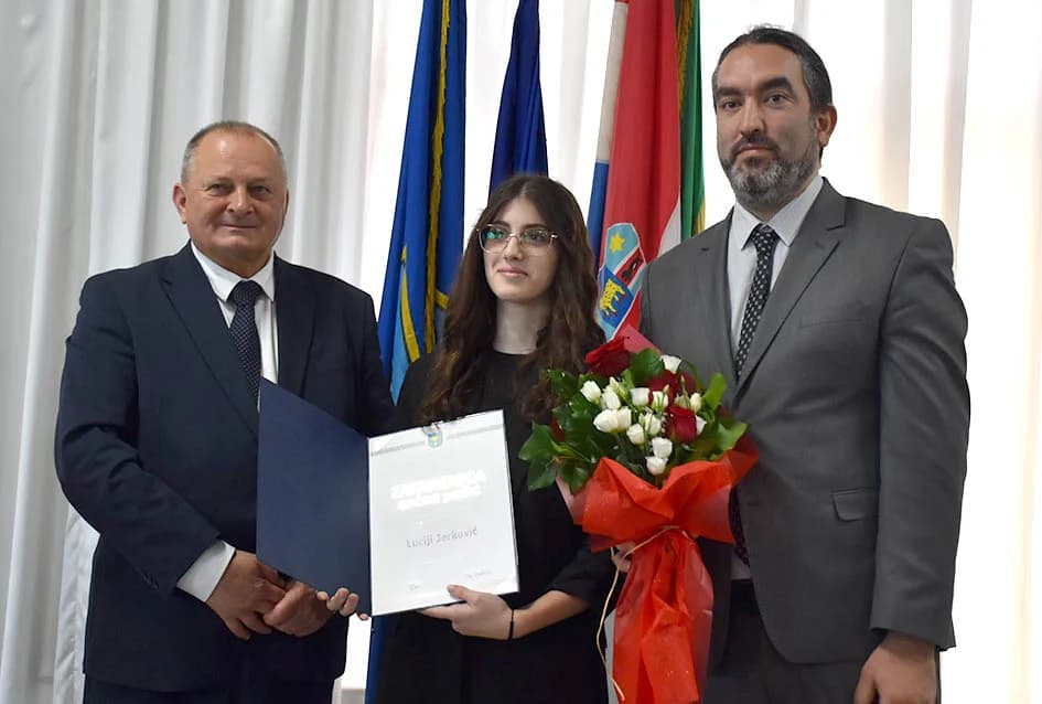 Nagradu Općine Jakšić za životno djelo primio Pavel Treger, a zahvalnice Lucija Jerković, Danijela Rezo, Mira Šulc, OPG Hajzler i HKUD Slavonija
