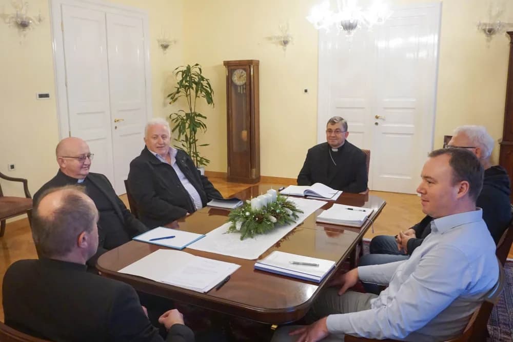 Sastanak u Požeškoj biskupiji o obnovi Starog grada u Kaptolu