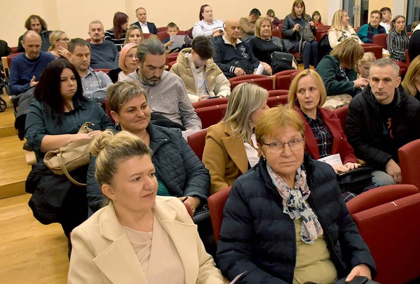 HUMANITARNI KONCERT UČENIKA POŽEŠKE GLAZBENE ŠKOLE: Glazbena čarolija za kombi požeških invalida