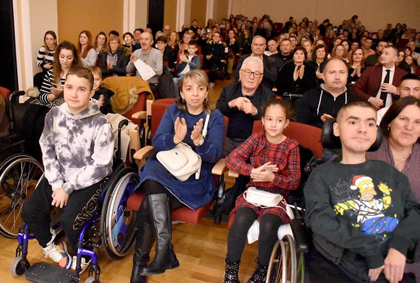 HUMANITARNI KONCERT UČENIKA POŽEŠKE GLAZBENE ŠKOLE: Glazbena čarolija za kombi požeških invalida