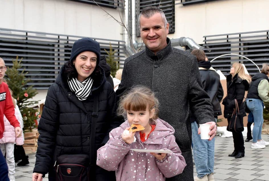 ADVENTSKI SAJAM U CESARIĆU: Zarađeno doniraju Udruzi „Mali princ“