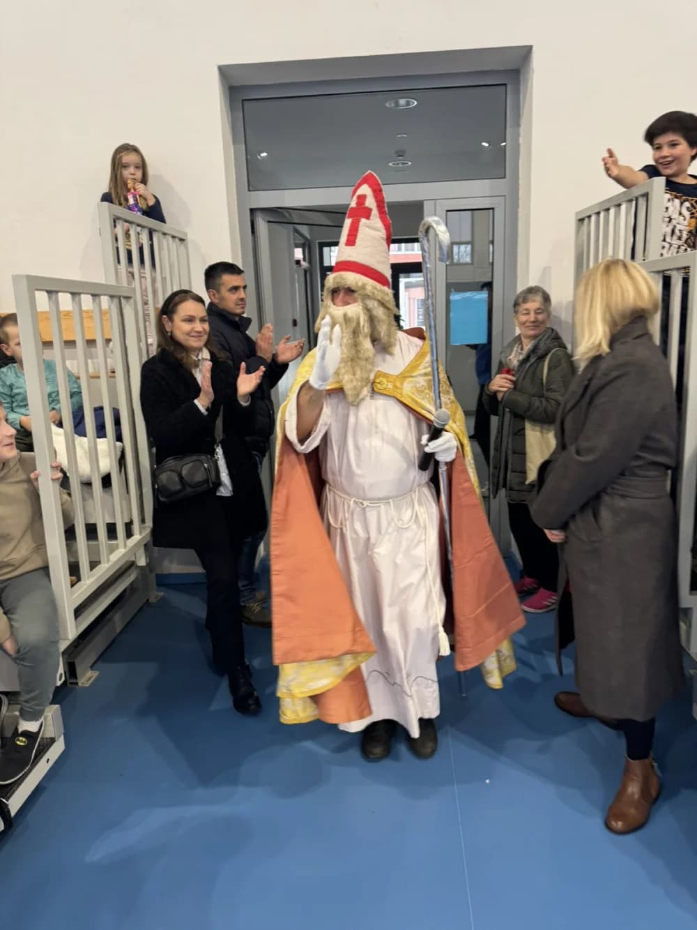 Sveti Nikola posjetio Cesariće