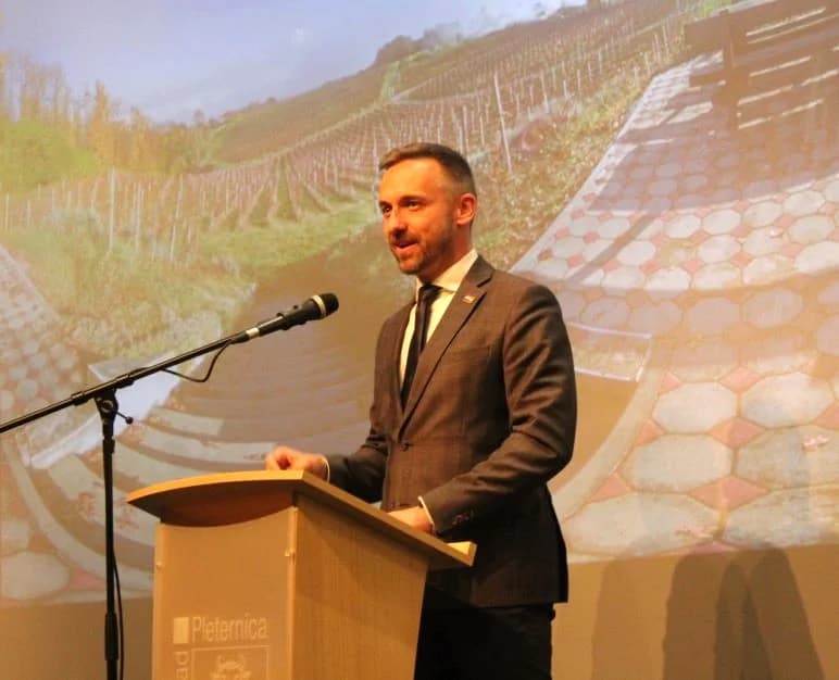 SVEČANA SJEDNICA PLETERNIČKOG GRADSKOG VIJEĆA: Obilježen Dan grada i blagdan svetog Nikole