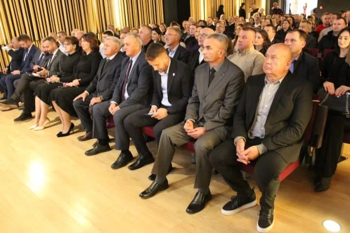 SVEČANA SJEDNICA PLETERNIČKOG GRADSKOG VIJEĆA: Obilježen Dan grada i blagdan svetog Nikole