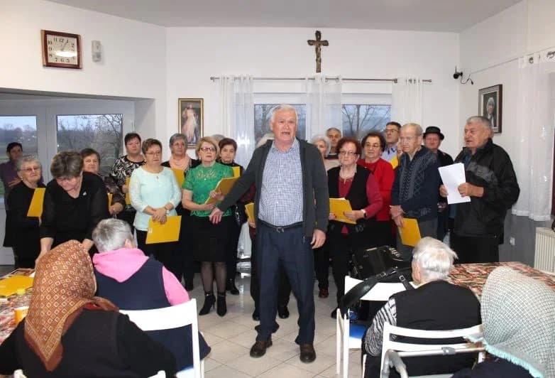 Pleternički umirovljenici posjetili Dom za starije i nemoćne osobe Baketarić u Resniku
