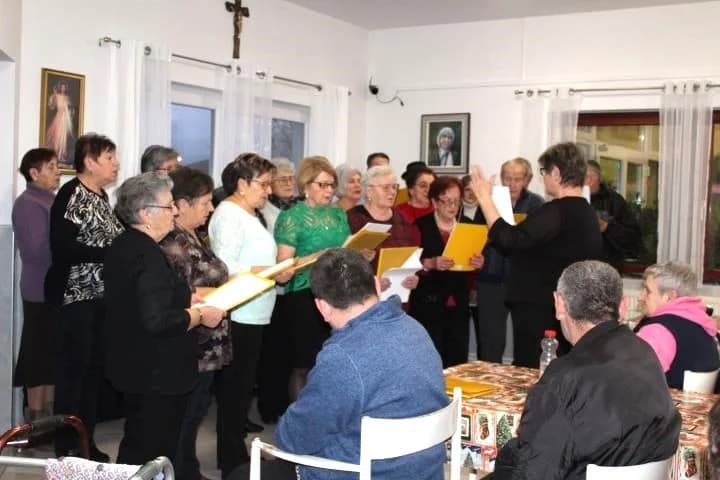 Pleternički umirovljenici posjetili Dom za starije i nemoćne osobe Baketarić u Resniku